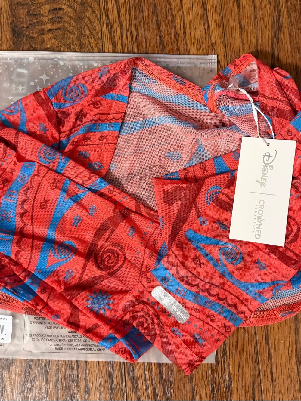 Crowned Athletics Disney Princess Moana Shrug L/XL NWT